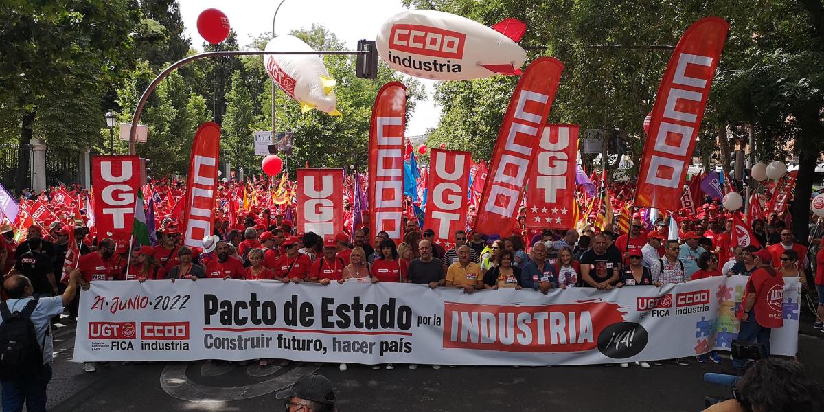 Miles de personas recorren Madrid para exigir un pacto por la Industria ...